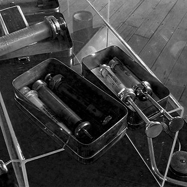 Medical InstrumentsPhotography by Jan Paatsch